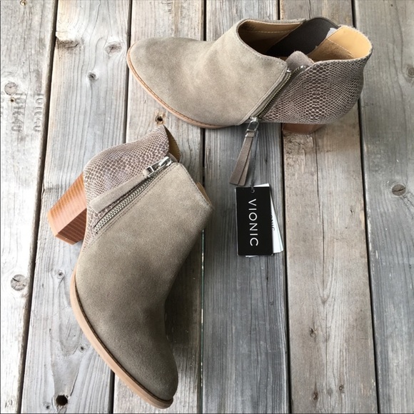 Vionic Shoes - Vionic Anne greige suede/leather ankle boot size 7